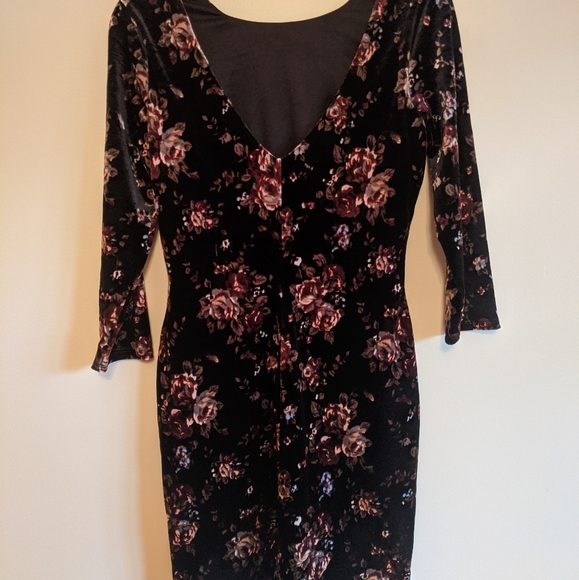Forever 21 Floral Velvet Bodycon Dress - Picture 1 of 5